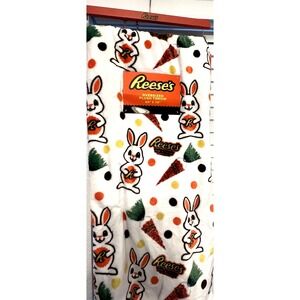 REESES Peanut Butter Cups Easter Throw Oversized Bunny & Carrots All Over NWT